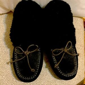 Ugg Alena Moccasin for women.